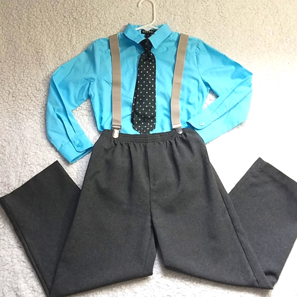 Boy's 4 pieces Coordinating pant & Shirt  set. Size 6
